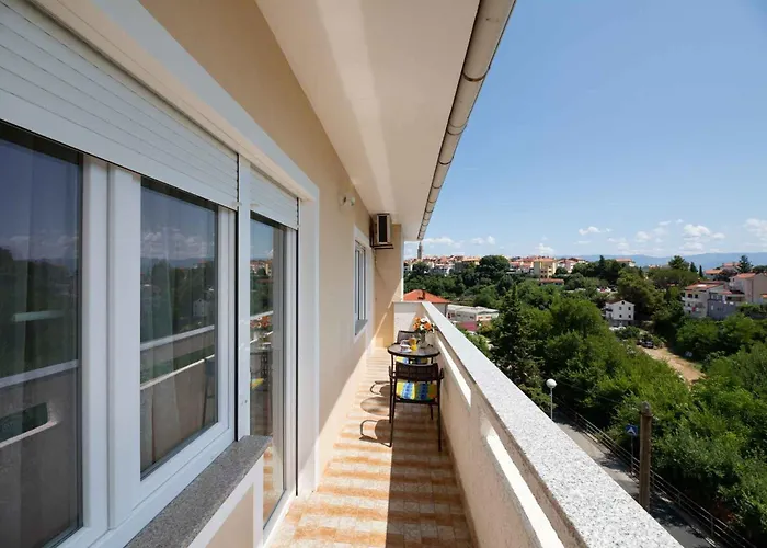 Apartment In - Insel Krk 13610 *