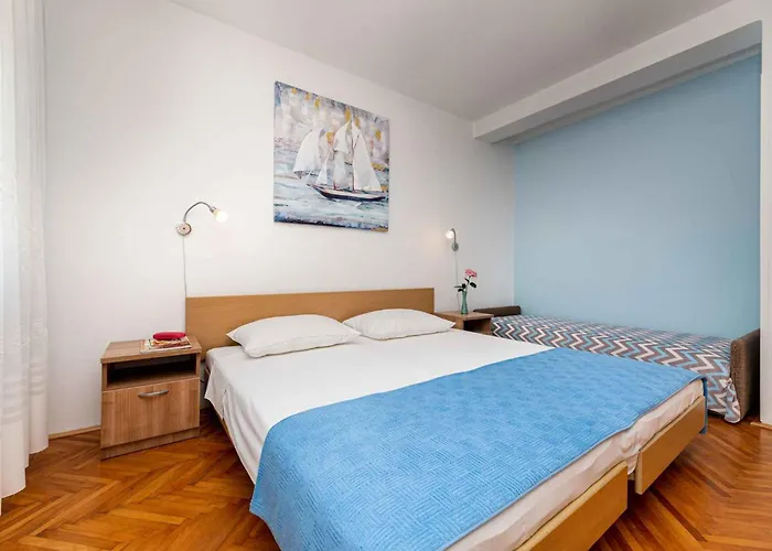 Apartment In - Insel Krk 13610 *
