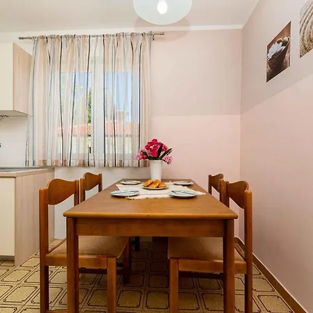 Apartment In Vrbnik/insel Krk 13610